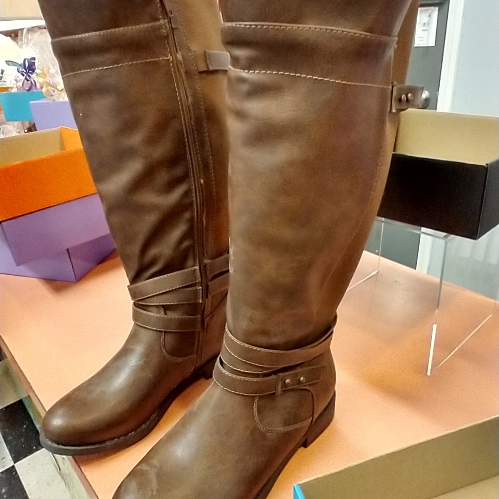 Women's knee high boots